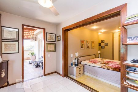 Apartamento à venda com 570m², 4 quartos e 3 vagas Apartamento à venda com 570m², 4 quartos e 3 vagasQuarto 4