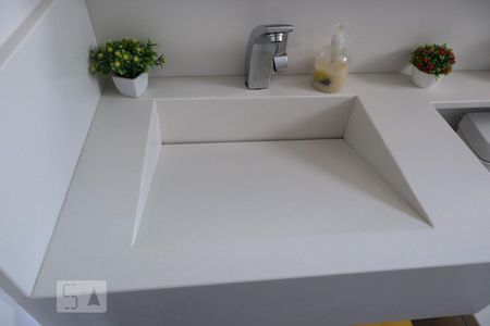 Banheiro de apartamento para alugar com 2 quartos, 59m² em Engordadouro, Jundiaí
