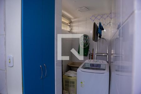 Apartamento para alugar com 64m², 2 quartos e 1 vagaÁrea de Serviço