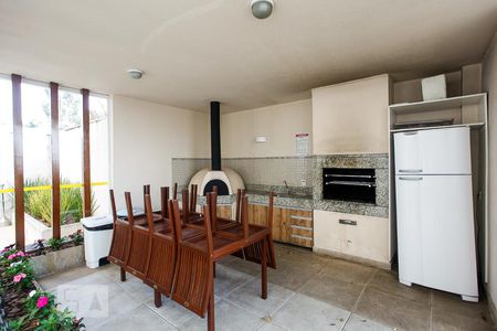 Apartamento à venda com 45m², 2 quartos e 1 vaga Apartamento à venda com 45m², 2 quartos e 1 vagaÁrea comum - Churrasqueira