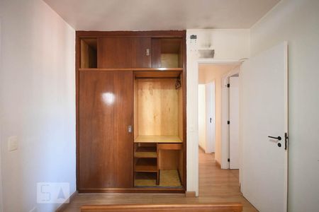 Apartamento à venda com 75m², 3 quartos e 2 vagasArmário da Suíte 