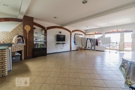 Casa à venda com 610m², 2 quartos e 3 vagasSalão de festas