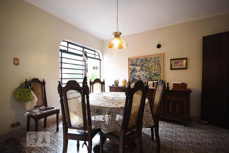 Casa à venda com 270m², 4 quartos e 2 vagas Casa à venda com 270m², 4 quartos e 2 vagasSala de Almoço