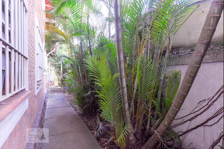 Casa à venda com 280m², 4 quartos e 3 vagas Casa à venda com 280m², 4 quartos e 3 vagasarea externa