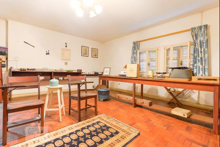 Casa à venda com 280m², 4 quartos e 3 vagas Casa à venda com 280m², 4 quartos e 3 vagassala superior 2