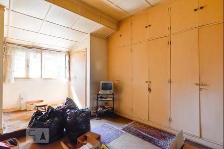 Casa à venda com 280m², 4 quartos e 3 vagas Casa à venda com 280m², 4 quartos e 3 vagasquarto 4