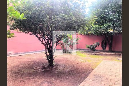 Casa à venda com 421m², 6 quartos e 6 vagas