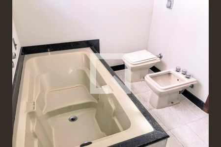 Casa à venda com 421m², 6 quartos e 6 vagas