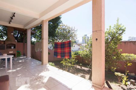 Casa à venda com 245m², 4 quartos e 4 vagasQuintal