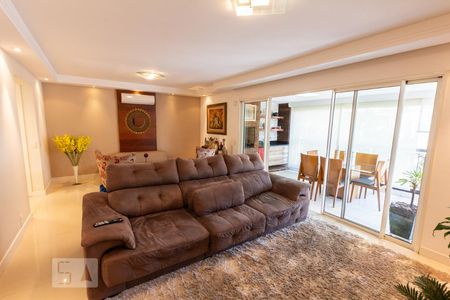 Sala de apartamento para alugar com 4 quartos, 160m² em Parque Industrial Tomas Edson, São Paulo