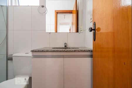 Banheiro de apartamento para alugar com 3 quartos, 70m² em União, Belo Horizonte