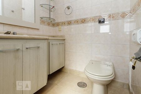 Apartamento à venda com 254m², 4 quartos e 4 vagas Apartamento à venda com 254m², 4 quartos e 4 vagasBanheiro suite 01