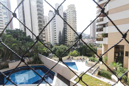 Apartamento à venda com 254m², 4 quartos e 4 vagas Apartamento à venda com 254m², 4 quartos e 4 vagasVista suite 04