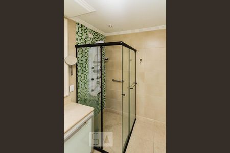 Apartamento à venda com 254m², 4 quartos e 4 vagas Apartamento à venda com 254m², 4 quartos e 4 vagasBanheiro suite 04