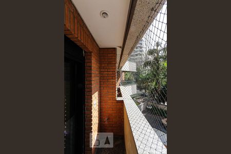 Apartamento à venda com 254m², 4 quartos e 4 vagas Apartamento à venda com 254m², 4 quartos e 4 vagasvaranda suite 02