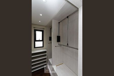 Apartamento à venda com 254m², 4 quartos e 4 vagas Apartamento à venda com 254m², 4 quartos e 4 vagasCloset suite 04