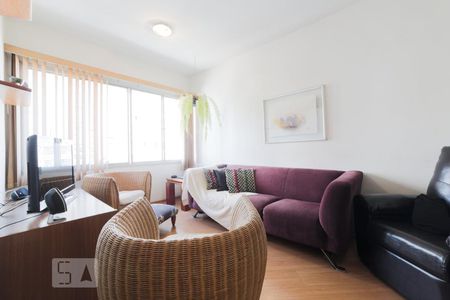Sala de apartamento para alugar com 3 quartos, 70m² em Vila Gertrudes, São Paulo
