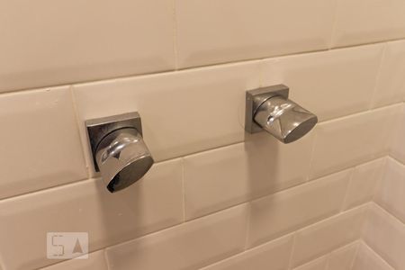 Apartamento à venda com 87m², 2 quartos e 1 vaga Apartamento à venda com 87m², 2 quartos e 1 vagaBanheiro da Suíte