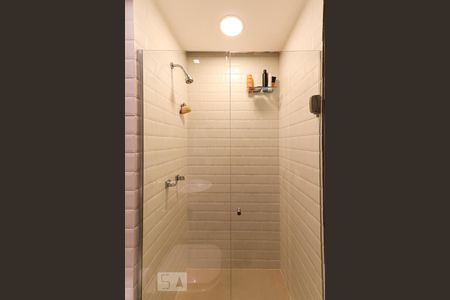 Apartamento à venda com 87m², 2 quartos e 1 vaga Apartamento à venda com 87m², 2 quartos e 1 vagaBanheiro Corredor