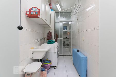 Casa de condomínio à venda com 167m², 3 quartos e 2 vagas1o. Andar - Área de serviço