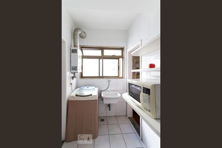 Apartamento à venda com 94m², 2 quartos e 2 vagasÁrea de serviço