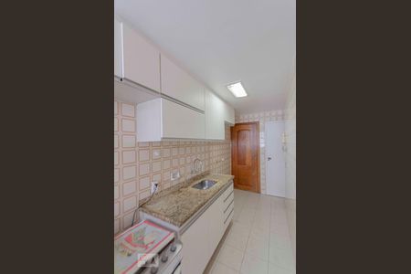Apartamento à venda com 65m², 2 quartos e 1 vagaCozinha