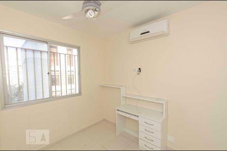 Apartamento à venda com 65m², 2 quartos e 1 vagaQuarto 2