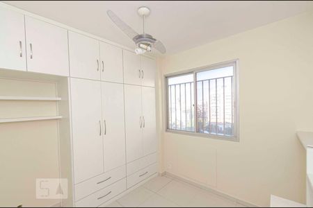 Apartamento à venda com 65m², 2 quartos e 1 vagaQuarto 2