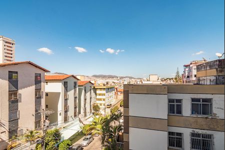 Apartamento à venda com 90m², 3 quartos e 2 vagas Apartamento à venda com 90m², 3 quartos e 2 vagasVista