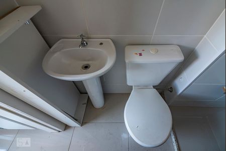 Apartamento à venda com 90m², 3 quartos e 2 vagas Apartamento à venda com 90m², 3 quartos e 2 vagasBanheiro de Serviço