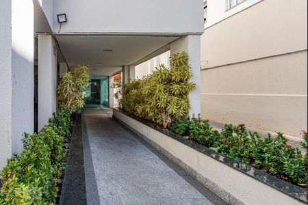 Apartamento à venda com 90m², 3 quartos e 2 vagas Apartamento à venda com 90m², 3 quartos e 2 vagasEntrada