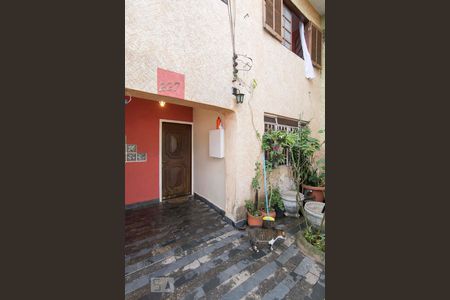 Casa à venda com 226m², 4 quartos e 3 vagasEntrada