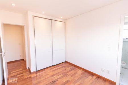 Apartamento para alugar com 222m², 3 quartos e 4 vagasQuarto