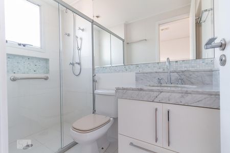 Apartamento para alugar com 222m², 3 quartos e 4 vagasBanheiro