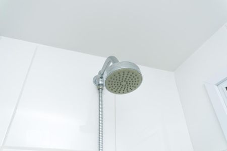 Detalhe do banheiro de apartamento para alugar com 2 quartos, 64m² em Parque Imperial, São Paulo