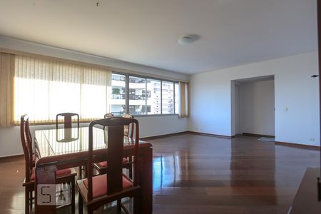 Sala de apartamento à venda com 3 quartos, 160m² em Santa Cecília, São Paulo