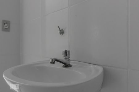 Banheiro de apartamento para alugar com 1 quarto, 38m² em Vila Vera, São Paulo