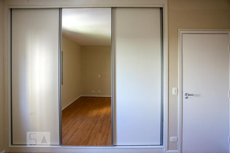 Apartamento à venda com 170m², 3 quartos e 2 vagas Apartamento à venda com 170m², 3 quartos e 2 vagasQuarto 2