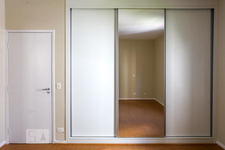 Apartamento à venda com 170m², 3 quartos e 2 vagas Apartamento à venda com 170m², 3 quartos e 2 vagasQuarto 3 Suite