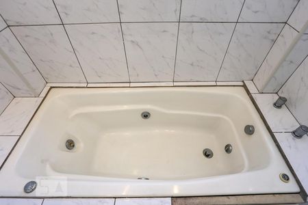 Apartamento à venda com 170m², 3 quartos e 2 vagas Apartamento à venda com 170m², 3 quartos e 2 vagasBanheiro Quarto 3 Suite