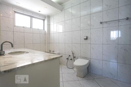 Apartamento à venda com 170m², 3 quartos e 2 vagas Apartamento à venda com 170m², 3 quartos e 2 vagasBanheiro Quarto 3 Suite
