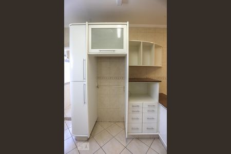 Apartamento à venda com 170m², 3 quartos e 2 vagas Apartamento à venda com 170m², 3 quartos e 2 vagasCozinha