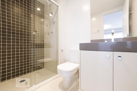 Studio à venda com 47m², 1 quarto e 1 vaga Studio à venda com 47m², 1 quarto e 1 vagaBanheiro