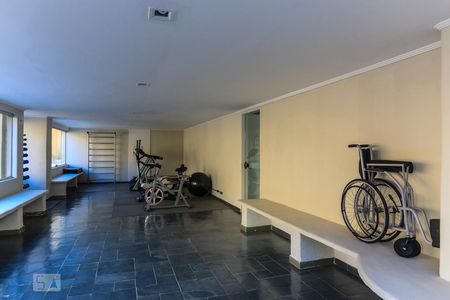 Apartamento para alugar com 46m², 1 quarto e 1 vaga Apartamento para alugar com 46m², 1 quarto e 1 vagaÁrea comum - Academia