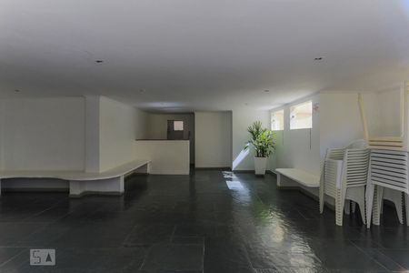 Apartamento para alugar com 46m², 1 quarto e 1 vaga Apartamento para alugar com 46m², 1 quarto e 1 vagaÁrea comum - Salão de festas
