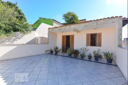 Casa à venda com 280m², 3 quartos e 3 vagas Casa à venda com 280m², 3 quartos e 3 vagasVaranda da Suíte 2