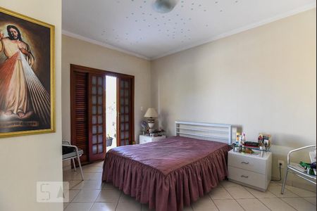 Casa à venda com 280m², 3 quartos e 3 vagas Casa à venda com 280m², 3 quartos e 3 vagasSuíte 2