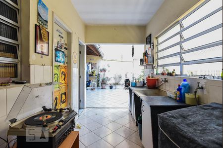 Casa à venda com 280m², 3 quartos e 3 vagas Casa à venda com 280m², 3 quartos e 3 vagasQuintal