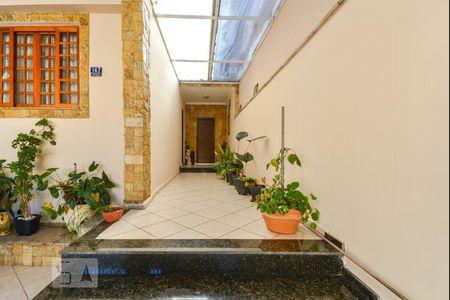 Casa à venda com 280m², 3 quartos e 3 vagas Casa à venda com 280m², 3 quartos e 3 vagasCorredor Lateral