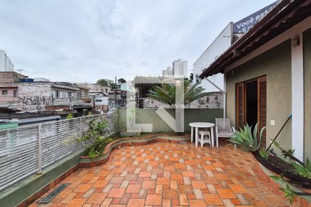 Casa à venda com 220m², 3 quartos e 2 vagasquintal da área de cima